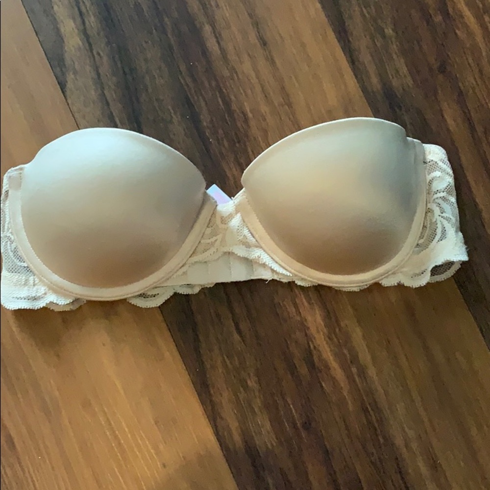 Victoria’s Secret Strapless Bra